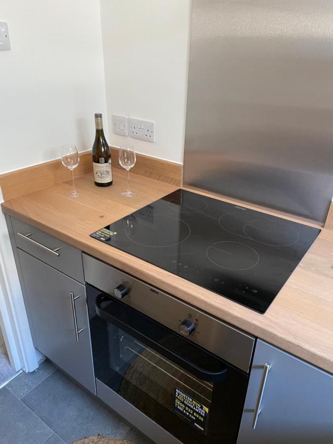 The Hideaway Apartment Modbury Bagian luar foto